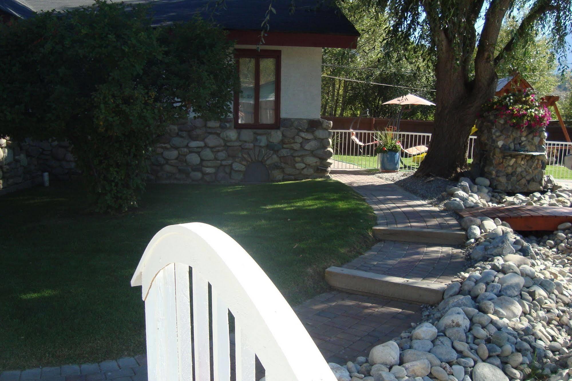 Ypc Fitness & Accomodations Invermere Luaran gambar