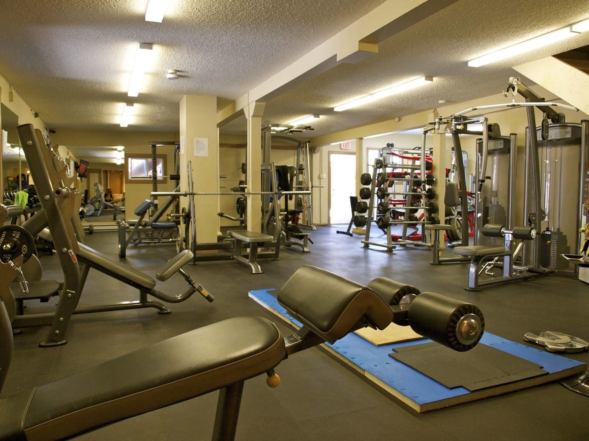 Ypc Fitness & Accomodations Invermere Luaran gambar