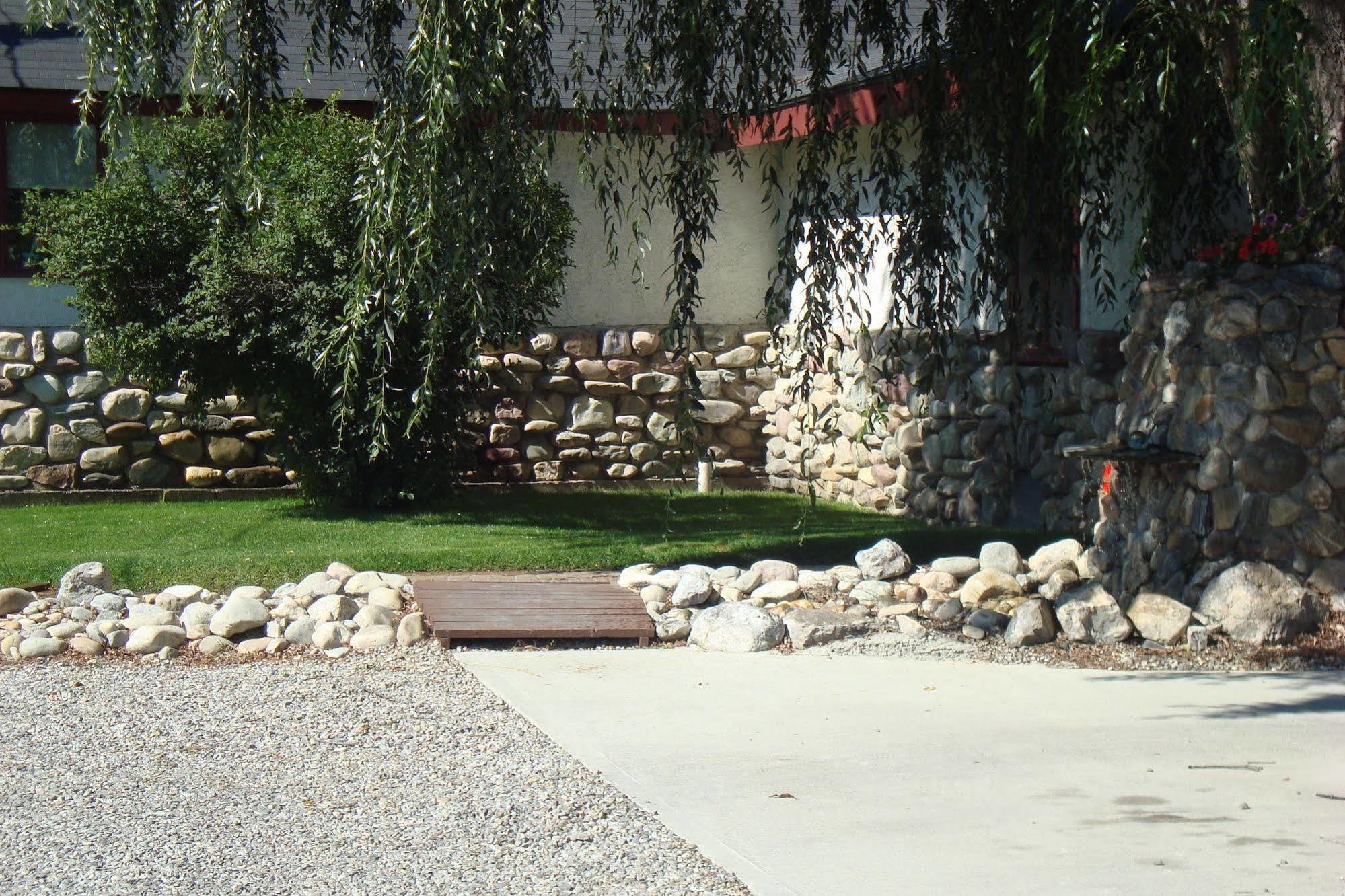 Ypc Fitness & Accomodations Invermere Luaran gambar